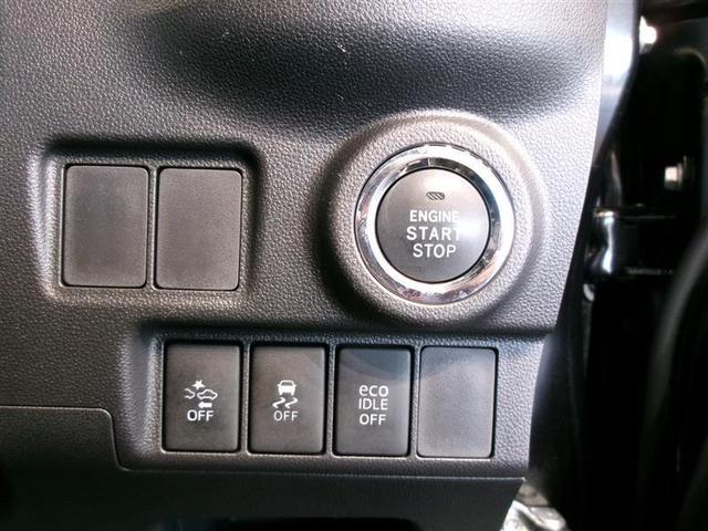 スマートキー装備車なので、キーを取り出さなくてもエンジン始動が可能です。