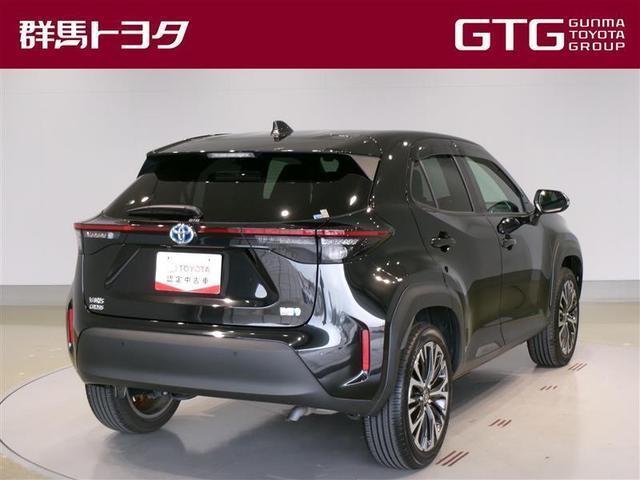 ヤリスクロス ハイブリッドＺ　メモリーナビ　ミュージックプレイヤー接続可　バックカメラ　衝突被害軽減システム　ＥＴＣ　ＬＥＤヘッドランプ　ワンオーナー　記録簿（3枚目）