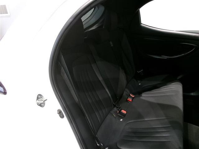 ヤリス Ｘ　４ＷＤ　メモリーナビ　ミュージックプレイヤー接続可　バックカメラ　衝突被害軽減システム　ＥＴＣ　記録簿（15枚目）