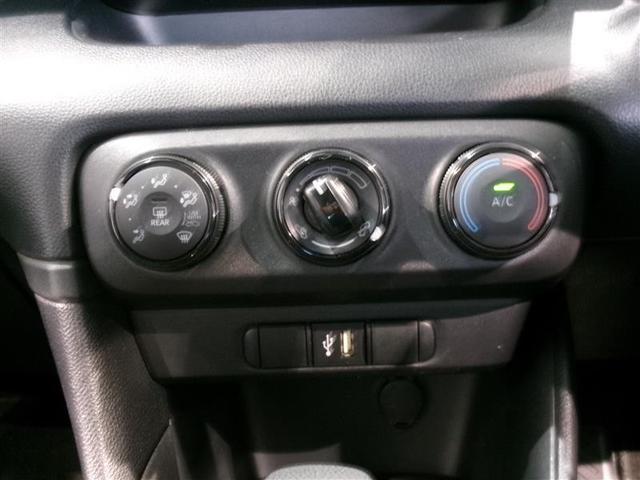 ヤリス Ｘ　メモリーナビ　ミュージックプレイヤー接続可　バックカメラ　衝突被害軽減システム　ＥＴＣ（9枚目）