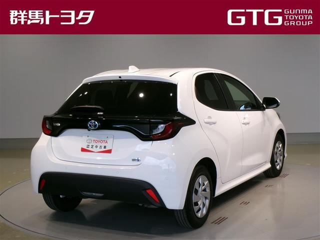 ヤリス ハイブリッドＸ　メモリーナビ　ミュージックプレイヤー接続可　バックカメラ　衝突被害軽減システム　ＥＴＣ　記録簿（3枚目）