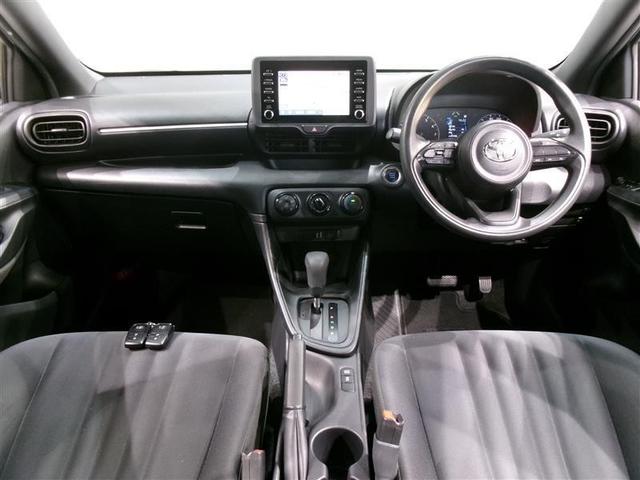ヤリス Ｘ　メモリーナビ　ミュージックプレイヤー接続可　バックカメラ　衝突被害軽減システム　ＥＴＣ（4枚目）