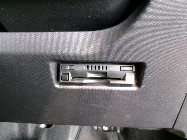 アクア クロスオーバー　グラム　フルセグ　メモリーナビ　ＤＶＤ再生　バックカメラ　衝突被害軽減システム　ＥＴＣ　ワンオーナー　記録簿（12枚目）