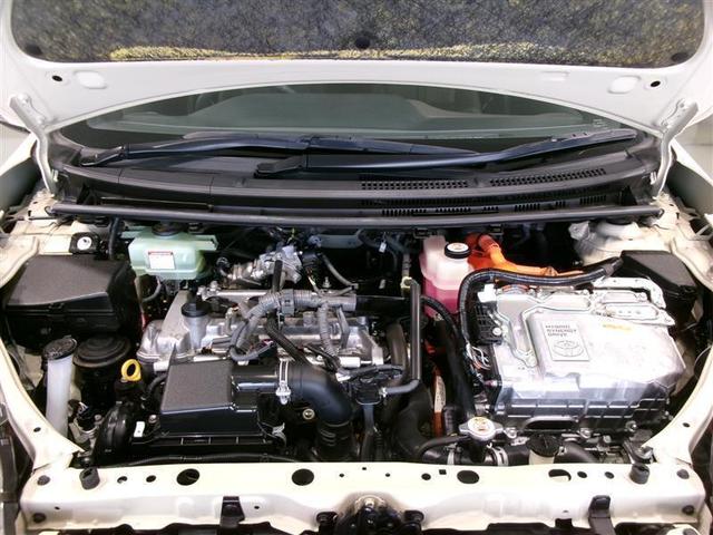 アクア クロスオーバー　グラム　フルセグ　メモリーナビ　ＤＶＤ再生　バックカメラ　衝突被害軽減システム　ＥＴＣ　ワンオーナー　記録簿（20枚目）