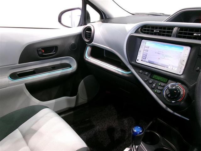 アクア S フルセグ メモリーナビ バックカメラ ワンオーナー 記録簿(10枚目)