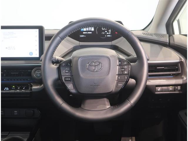 プリウス Ｚ　フルセグ　ミュージックプレイヤー接続可　バックカメラ　衝突被害軽減システム　ＥＴＣ　ＬＥＤヘッドランプ　記録簿（5枚目）