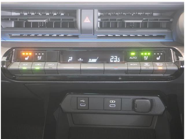 プリウス Ｚ　フルセグ　ミュージックプレイヤー接続可　バックカメラ　衝突被害軽減システム　ＥＴＣ　ＬＥＤヘッドランプ　記録簿（9枚目）