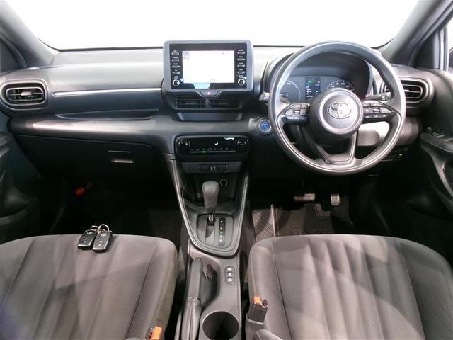 ヤリス ハイブリッドＸ　メモリーナビ　ミュージックプレイヤー接続可　バックカメラ　衝突被害軽減システム　ＥＴＣ　記録簿（4枚目）