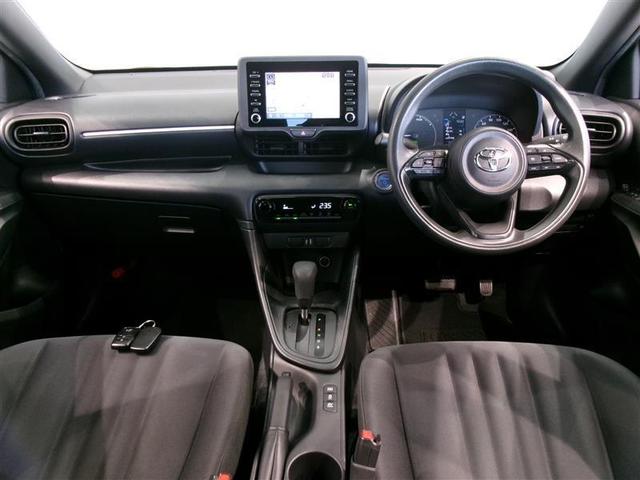 ヤリス ハイブリッドＸ　メモリーナビ　ミュージックプレイヤー接続可　バックカメラ　衝突被害軽減システム　ＥＴＣ　記録簿（4枚目）