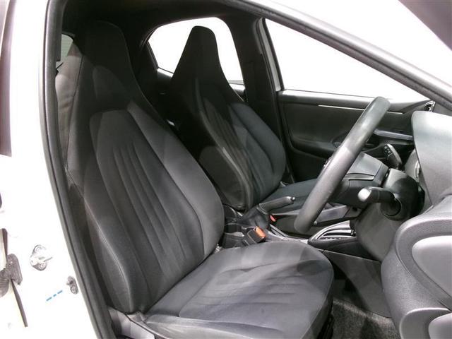 ヤリス Ｘ　４ＷＤ　メモリーナビ　ミュージックプレイヤー接続可　バックカメラ　衝突被害軽減システム　ＥＴＣ　記録簿（14枚目）