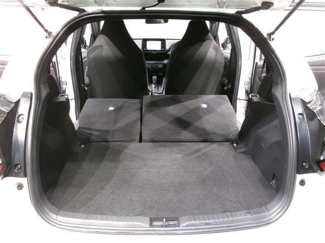 ヤリス Ｘ　４ＷＤ　メモリーナビ　ミュージックプレイヤー接続可　バックカメラ　衝突被害軽減システム　ＥＴＣ　記録簿（17枚目）