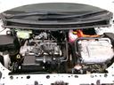 1500ccガソリンエンジン+モーターのハイブリッドです。
