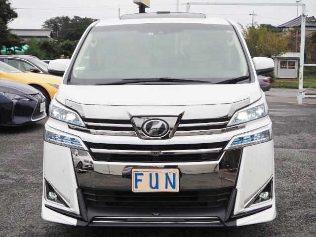 3.5エグゼクティブラウンジ 4WD ワンオーナー禁煙車 OP・ツインサンルーフ OP・TRDエアロ OP・寒冷地仕様車 セーフティセンス JBL メーカーナビ リヤエンタメ 全周囲 Pバックドア Dインナーミラー 本革シート(2枚目)