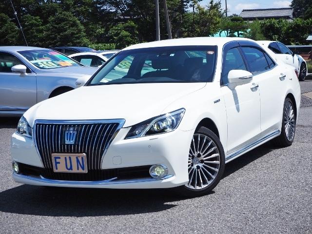 Fバージョン ワンオーナー 禁煙車 セーフティセンス BSM 黒革シート TコネクトSDナビ バックカメラ LEDヘッドランプ OP・18インチAW(4枚目)