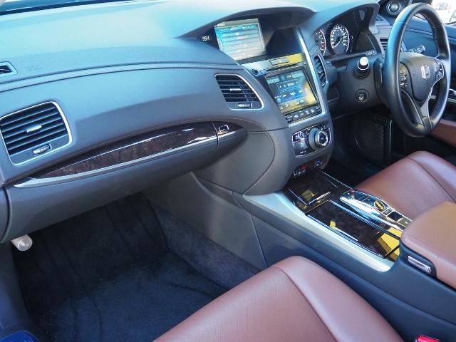 ベースグレード 禁煙車 Hondaセンシング マルチビュー BSI HUD SR ジュエルアイLEDヘッドランプ 本革シート インターナビ krellオーディオ スマフォワイヤレス充電 ドラレコ(52枚目)