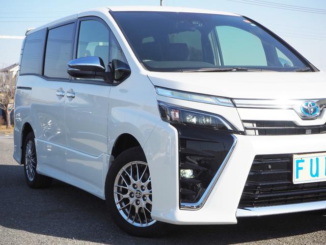 ハイブリッドZS 煌III 特別仕様車 走行0.7万Km ワンオーナー禁煙車 セーフティセンス ICS OP・9inナビバックカメラ 両自動ドア 合皮コンビシート キャプテンシート LEDヘッドランプ(10枚目)