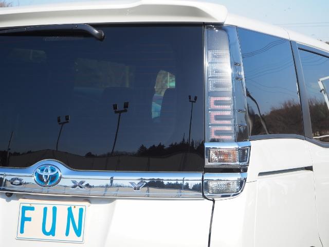 ハイブリッドZS 煌III 特別仕様車 走行0.7万Km ワンオーナー禁煙車 セーフティセンス ICS OP・9inナビバックカメラ 両自動ドア 合皮コンビシート キャプテンシート LEDヘッドランプ(53枚目)