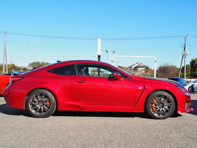 ＲＣ Ｆ カーボンエクステリアパッケージ　後期　禁煙車　ＯＰ・マークレビンソン　ＯＰ・ＢＢＳ製１９ＡＷ　ＯＰ・オレンジキャリパー　ＯＰ・カーボンインパネ加飾　セーフティセンス　ＢＳＭ／ＲＣＴＡ　ソナー　黒革　１０．３型ナビ　Ｂカメ（9枚目）