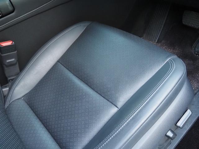 ヴェルファイアハイブリッド エグゼクティブラウンジ 4WD OP・モデリスタエアロ OP・ユニバ-サルステップ OP・CD/DVD 左右独立ムーンルーフ セーフティセンス チームメイト JBL リヤエンタ 全周囲 HUD Dインナーミラー BSM 黒革(29枚目)