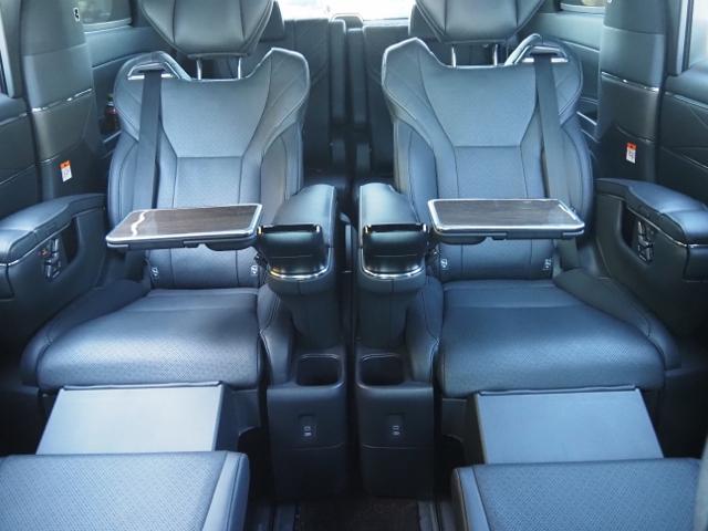 ヴェルファイアハイブリッド エグゼクティブラウンジ 4WD OP・モデリスタエアロ OP・ユニバ-サルステップ OP・CD/DVD 左右独立ムーンルーフ セーフティセンス チームメイト JBL リヤエンタ 全周囲 HUD Dインナーミラー BSM 黒革(32枚目)