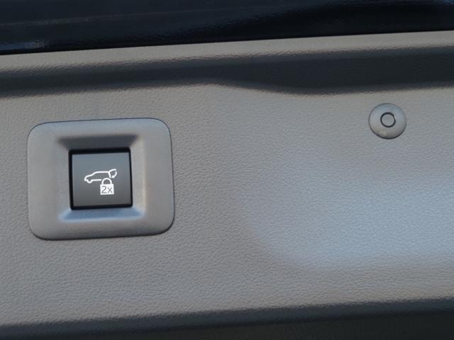 ヴェルファイアハイブリッド エグゼクティブラウンジ 4WD OP・モデリスタエアロ OP・ユニバ-サルステップ OP・CD/DVD 左右独立ムーンルーフ セーフティセンス チームメイト JBL リヤエンタ 全周囲 HUD Dインナーミラー BSM 黒革(40枚目)