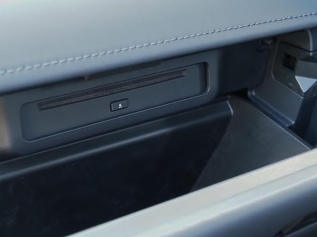 ヴェルファイアハイブリッド エグゼクティブラウンジ 4WD OP・モデリスタエアロ OP・ユニバ-サルステップ OP・CD/DVD 左右独立ムーンルーフ セーフティセンス チームメイト JBL リヤエンタ 全周囲 HUD Dインナーミラー BSM 黒革(61枚目)