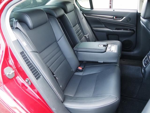 GS GS450h バージョンL ワンオーナー禁煙車 走行1.4万Km セーフティシステムプラス 3眼LEDライト 黒革シート リヤオートサンシェード 12.3型ナビ Bカメラ OP・クリアランスソナー Fスポーツグリル装着(24枚目)