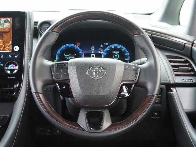 TOYOTA ALPHARD HYBRID Z