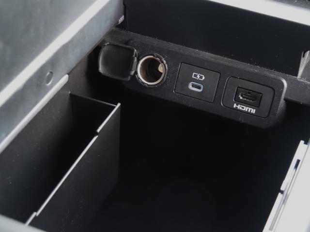 TOYOTA ALPHARD HYBRID Z