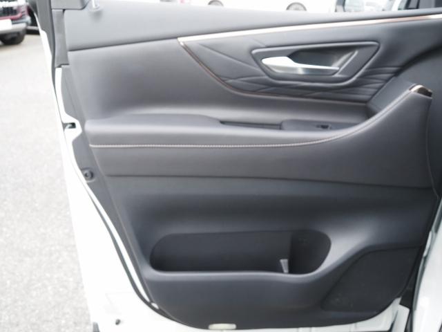 TOYOTA ALPHARD HYBRID Z