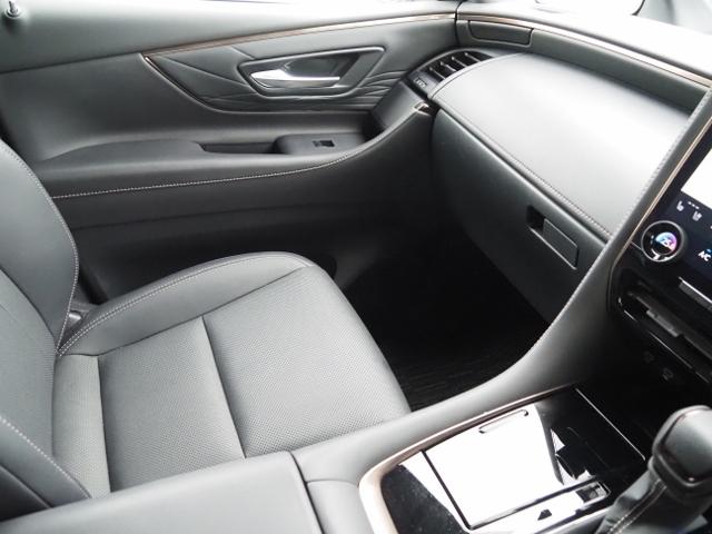 TOYOTA ALPHARD HYBRID Z