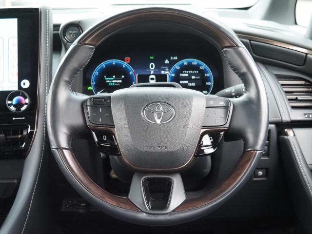 TOYOTA ALPHARD HYBRID Z