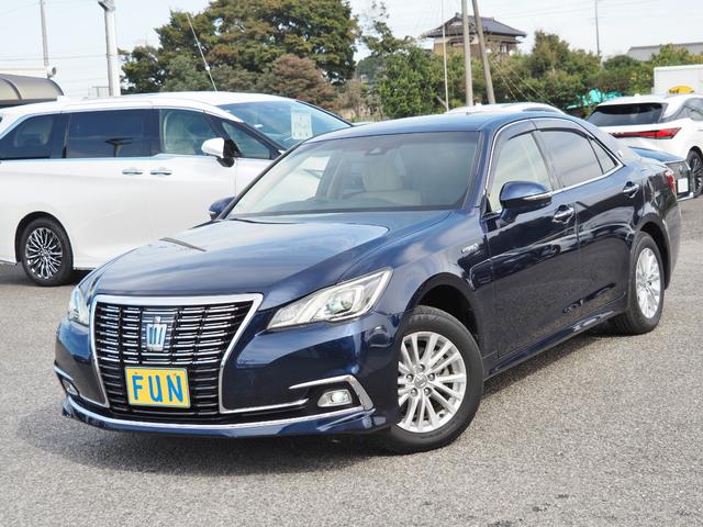 TOYOTA CROWN HYBRID ROYAL SALOON FOUR