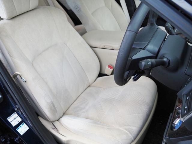 TOYOTA CROWN HYBRID ROYAL SALOON FOUR