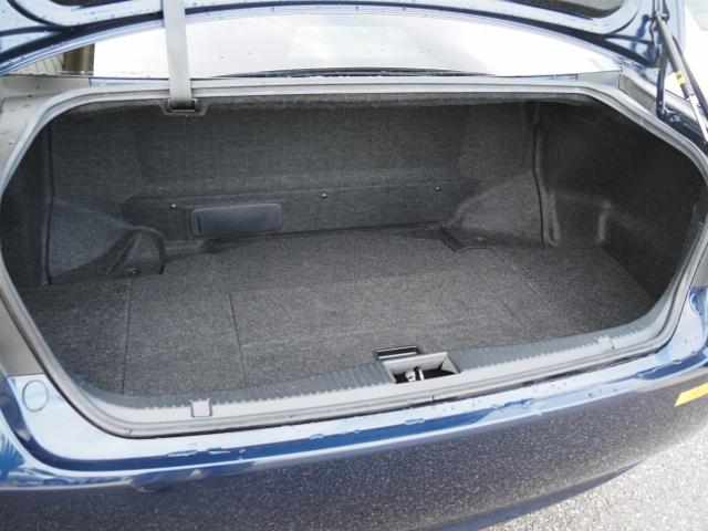 TOYOTA CROWN HYBRID ROYAL SALOON FOUR