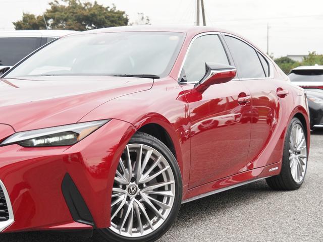 IS IS300h バージョンL 法人ワンオーナー禁煙車 走行5000Km セーフティシステムプラス BSM/PKSB OP・パノラミックビュー 黒革シート リヤオートサンシェード 10.3型ナビ 3連フルLEDヘッドライト ドラレコ(11枚目)