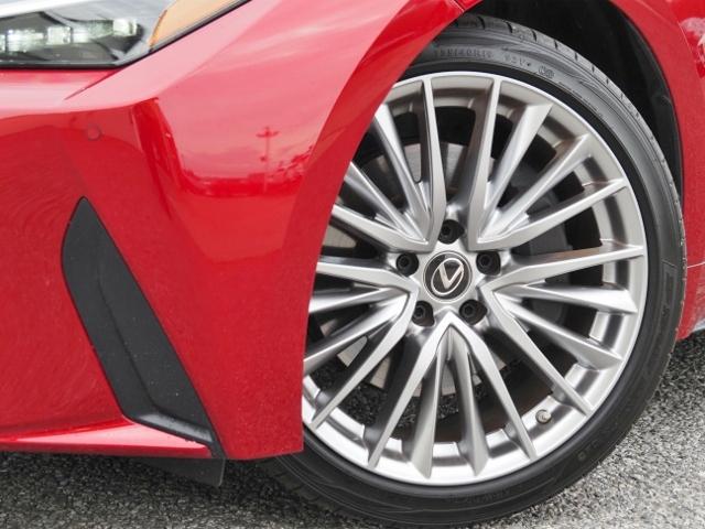 IS IS300h バージョンL 法人ワンオーナー禁煙車 走行5000Km セーフティシステムプラス BSM/PKSB OP・パノラミックビュー 黒革シート リヤオートサンシェード 10.3型ナビ 3連フルLEDヘッドライト ドラレコ(15枚目)