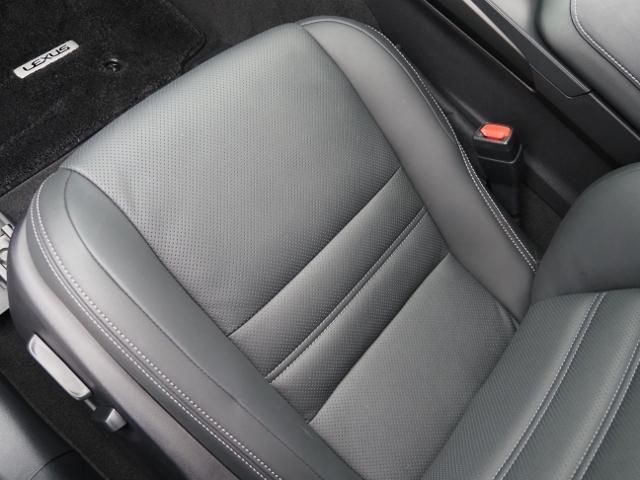 IS IS300h バージョンL 法人ワンオーナー禁煙車 走行5000Km セーフティシステムプラス BSM/PKSB OP・パノラミックビュー 黒革シート リヤオートサンシェード 10.3型ナビ 3連フルLEDヘッドライト ドラレコ(21枚目)