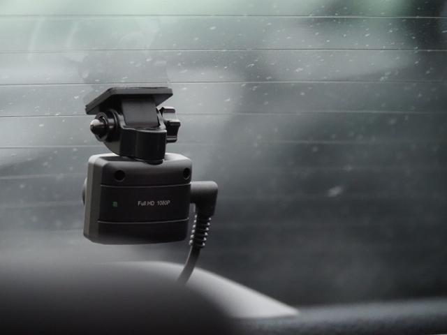 IS IS300h バージョンL 法人ワンオーナー禁煙車 走行5000Km セーフティシステムプラス BSM/PKSB OP・パノラミックビュー 黒革シート リヤオートサンシェード 10.3型ナビ 3連フルLEDヘッドライト ドラレコ(46枚目)