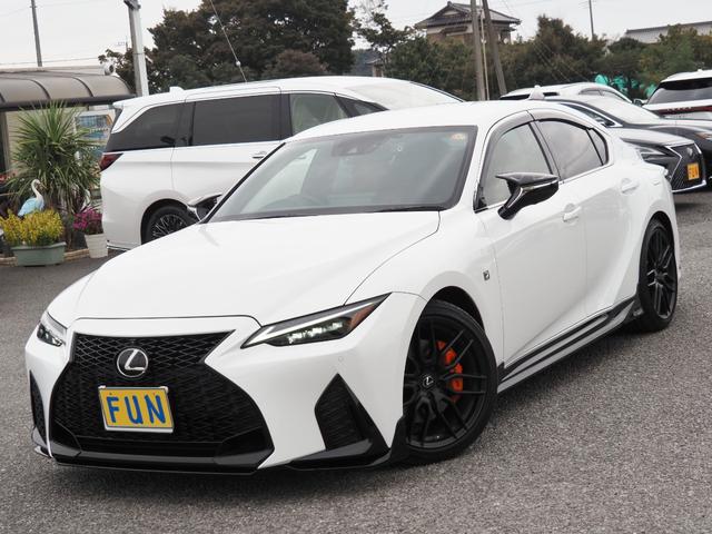 IS IS350 Fスポーツモードブラック OP・TRDエアロダイナミクスPKG OP・マクレビ OP・全周囲 OP・キャリパー セーフティシステムプラス BSM/PKSB 赤革 10.3型タッチディスプレイ BBS製マッドブラック塗装19AW(4枚目)