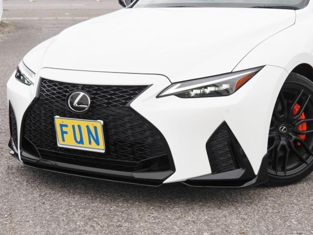 IS IS350 Fスポーツモードブラック OP・TRDエアロダイナミクスPKG OP・マクレビ OP・全周囲 OP・キャリパー セーフティシステムプラス BSM/PKSB 赤革 10.3型タッチディスプレイ BBS製マッドブラック塗装19AW(10枚目)