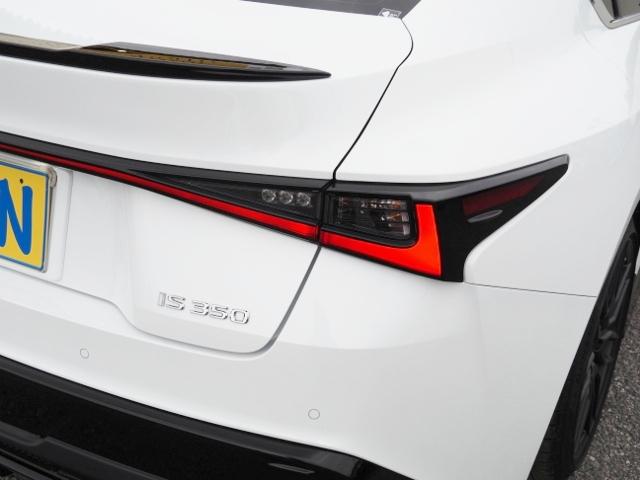 IS IS350 Fスポーツモードブラック OP・TRDエアロダイナミクスPKG OP・マクレビ OP・全周囲 OP・キャリパー セーフティシステムプラス BSM/PKSB 赤革 10.3型タッチディスプレイ BBS製マッドブラック塗装19AW(66枚目)