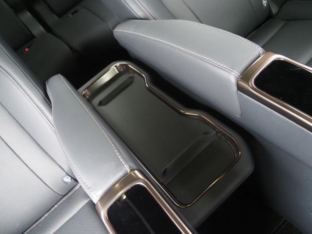 アルファードハイブリッド Z OP・トヨタチームメイト OP・デジタルインナーミラー セーフティセンス BSM/PKSB 全周囲 両自動 Pバックドア 黒合皮シート 14inディスプレイオーディオプラス 置クダケ充電(29枚目)