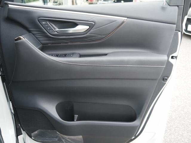 アルファードハイブリッド Z OP・トヨタチームメイト OP・デジタルインナーミラー セーフティセンス BSM/PKSB 全周囲 両自動 Pバックドア 黒合皮シート 14inディスプレイオーディオプラス 置クダケ充電(61枚目)