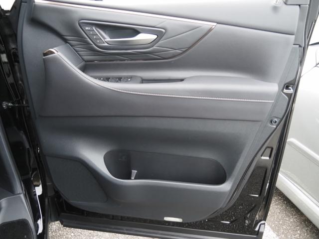 アルファードハイブリッド Z 4WD OP・トヨタチームメイト OP・12.1型後席ディスプレイ セーフティセンス BSNM/PKSB パノラミックビュー 両自動 Pバックドア 黒合皮シート ディスプレイオーディオプラス(58枚目)