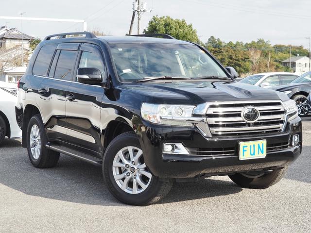 ランドクルーザー ＡＸ　Ｇセレクション　ワンオーナー禁煙車　ＯＰ・Ｔコネクトナビ＆マルチテレインモニター　ＯＰ・ブラックルーフレール　黒革シート　セーフティセンス　ＬＥＤヘッドライト　１００Ｖ／１００Ｗコンセント　ドラレコ前後（3枚目）