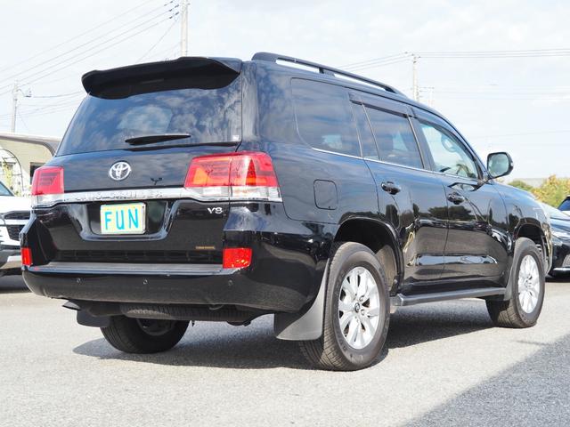 ランドクルーザー ＡＸ　Ｇセレクション　ワンオーナー禁煙車　ＯＰ・Ｔコネクトナビ＆マルチテレインモニター　ＯＰ・ブラックルーフレール　黒革シート　セーフティセンス　ＬＥＤヘッドライト　１００Ｖ／１００Ｗコンセント　ドラレコ前後（5枚目）