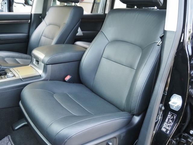 ランドクルーザー ＡＸ　Ｇセレクション　ワンオーナー禁煙車　ＯＰ・Ｔコネクトナビ＆マルチテレインモニター　ＯＰ・ブラックルーフレール　黒革シート　セーフティセンス　ＬＥＤヘッドライト　１００Ｖ／１００Ｗコンセント　ドラレコ前後（23枚目）