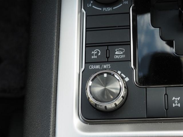 ランドクルーザー ＡＸ　Ｇセレクション　ワンオーナー禁煙車　ＯＰ・Ｔコネクトナビ＆マルチテレインモニター　ＯＰ・ブラックルーフレール　黒革シート　セーフティセンス　ＬＥＤヘッドライト　１００Ｖ／１００Ｗコンセント　ドラレコ前後（45枚目）