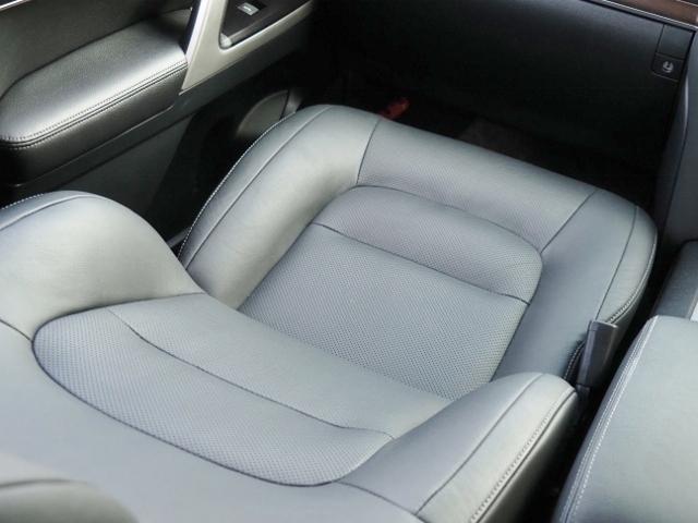 ランドクルーザー ＡＸ　Ｇセレクション　ワンオーナー禁煙車　ＯＰ・Ｔコネクトナビ＆マルチテレインモニター　ＯＰ・ブラックルーフレール　黒革シート　セーフティセンス　ＬＥＤヘッドライト　１００Ｖ／１００Ｗコンセント　ドラレコ前後（53枚目）